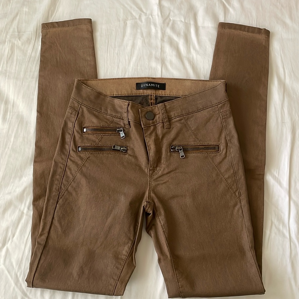 NWOT Dynamite Coated Mid Rise Skinny Jeans